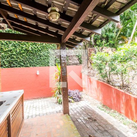 Casa de condomínio à venda com 445m², 3 quartos e 4 vagasÁrea gourmet