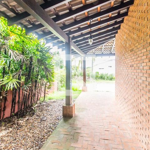 Casa de condomínio à venda com 445m², 3 quartos e 4 vagasVaranda