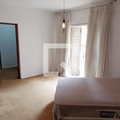 Casa à venda com 950m², 4 quartos e 6 vagas Casa à venda com 950m², 4 quartos e 6 vagasSuíte 2