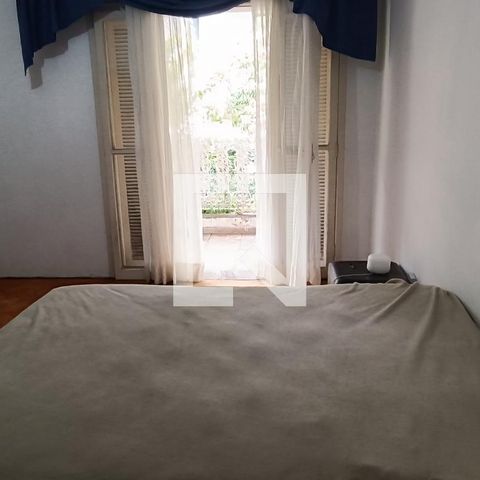Casa à venda com 950m², 4 quartos e 6 vagas Casa à venda com 950m², 4 quartos e 6 vagasQuarto 1