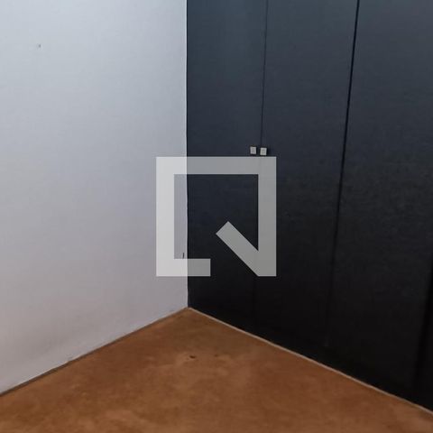 Casa à venda com 950m², 4 quartos e 6 vagas Casa à venda com 950m², 4 quartos e 6 vagasCloset da suíte 2