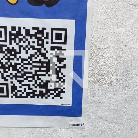 Casa à venda com 950m², 4 quartos e 6 vagas Casa à venda com 950m², 4 quartos e 6 vagasQR Code