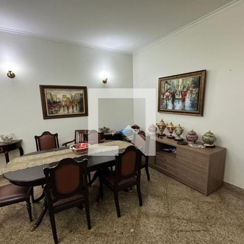 Casa para alugar com 250m², 4 quartos e 2 vagas Casa para alugar com 250m², 4 quartos e 2 vagasSala