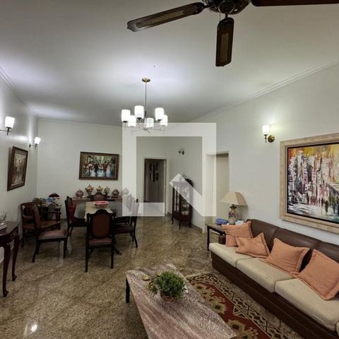 Casa para alugar com 250m², 4 quartos e 2 vagas Casa para alugar com 250m², 4 quartos e 2 vagasSala