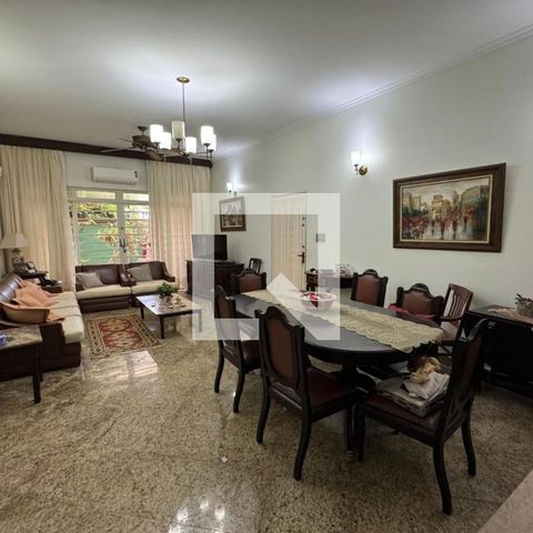 Casa para alugar com 250m², 4 quartos e 2 vagas Casa para alugar com 250m², 4 quartos e 2 vagasSala