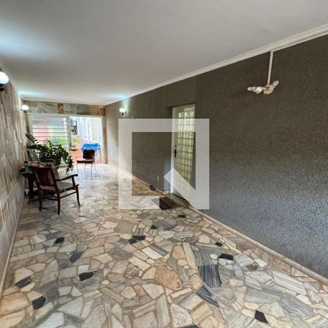 Casa para alugar com 250m², 4 quartos e 2 vagas Casa para alugar com 250m², 4 quartos e 2 vagasGaragem