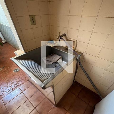 Casa para alugar com 250m², 4 quartos e 2 vagas Casa para alugar com 250m², 4 quartos e 2 vagasLavanderia