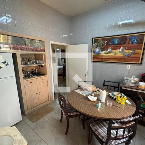 Casa para alugar com 250m², 4 quartos e 2 vagas Casa para alugar com 250m², 4 quartos e 2 vagasCopa