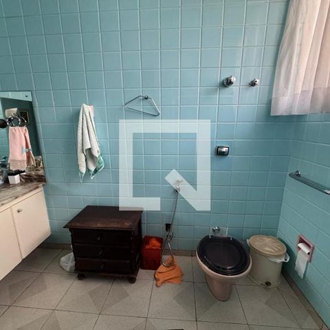 Casa para alugar com 250m², 4 quartos e 2 vagas Casa para alugar com 250m², 4 quartos e 2 vagasBanheiro Social