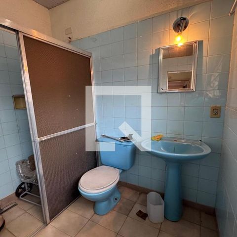 Casa para alugar com 250m², 4 quartos e 2 vagas Casa para alugar com 250m², 4 quartos e 2 vagasBanheiro do Quarto de Serviço