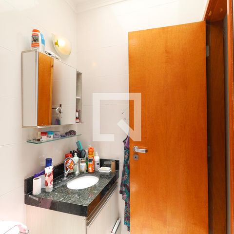 Casa à venda com 73m², 3 quartos e 1 vaga Casa à venda com 73m², 3 quartos e 1 vagaBanheiro da Suíte