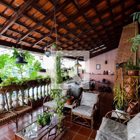 Casa à venda com 400m², 3 quartos e 6 vagasÁrea Gourmet
