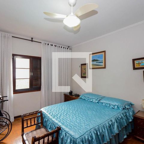 Casa à venda com 400m², 3 quartos e 6 vagasQuarto 3 - Suíte