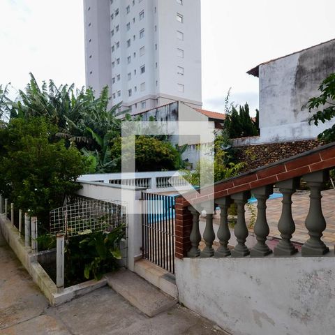 Casa à venda com 400m², 3 quartos e 6 vagasÁrea externa 