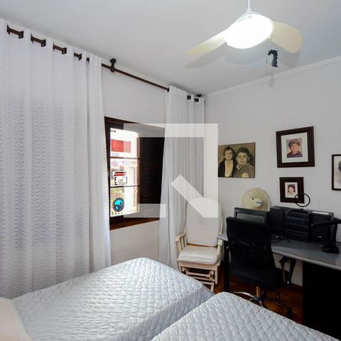 Casa à venda com 400m², 3 quartos e 6 vagasQuarto 2