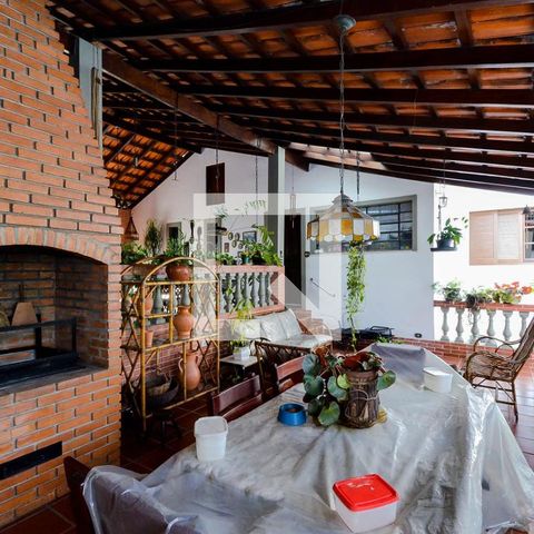 Casa à venda com 400m², 3 quartos e 6 vagasÁrea Gourmet