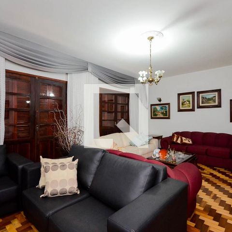 Casa à venda com 400m², 3 quartos e 6 vagasSala de Estar