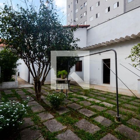 Casa à venda com 400m², 3 quartos e 6 vagasÁrea externa 