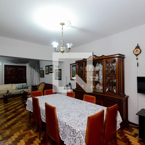 Casa à venda com 400m², 3 quartos e 6 vagasSala de Jantar