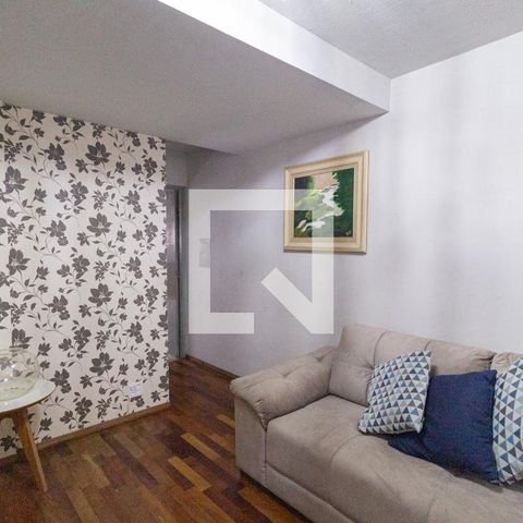 Casa à venda com 180m², 3 quartos e 2 vagas Casa à venda com 180m², 3 quartos e 2 vagasSala
