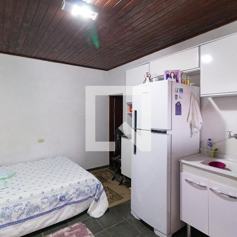Casa à venda com 180m², 3 quartos e 2 vagas Casa à venda com 180m², 3 quartos e 2 vagasQuarto de serviço