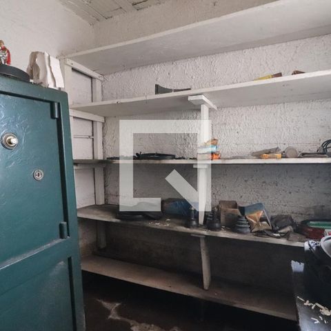 Casa à venda com 132m², 3 quartos e 5 vagaspredio comercial 2