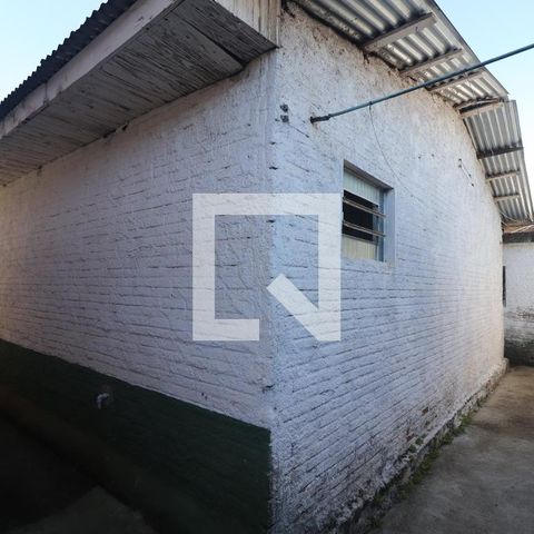 Casa à venda com 132m², 3 quartos e 5 vagasfundos