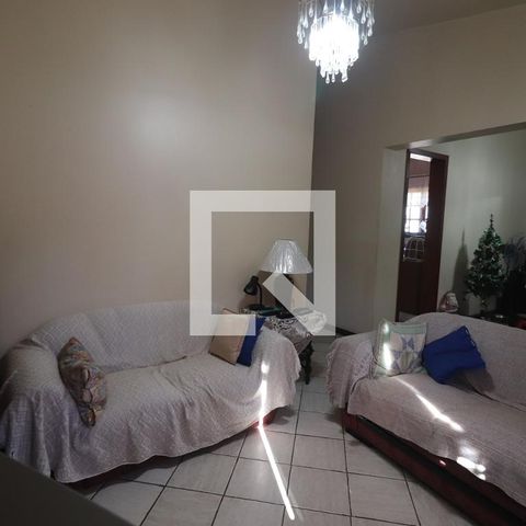 Casa à venda com 132m², 3 quartos e 5 vagasSala