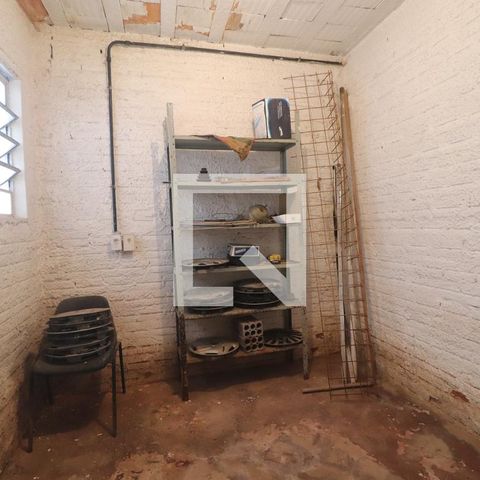 Casa à venda com 132m², 3 quartos e 5 vagaspredio comercial 2