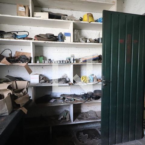 Casa à venda com 132m², 3 quartos e 5 vagaspredio comercial 2