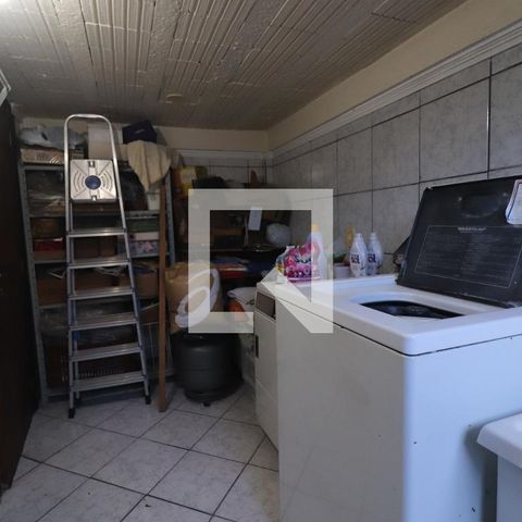 Casa à venda com 132m², 3 quartos e 5 vagasLavanderia