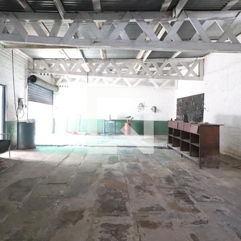 Casa à venda com 132m², 3 quartos e 5 vagaspredio comercial 2