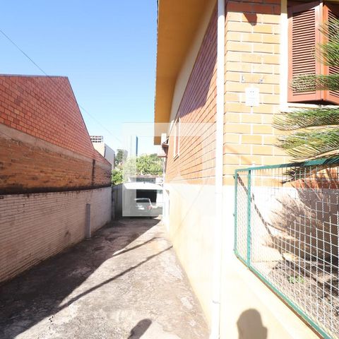Casa à venda com 132m², 3 quartos e 5 vagaslateral