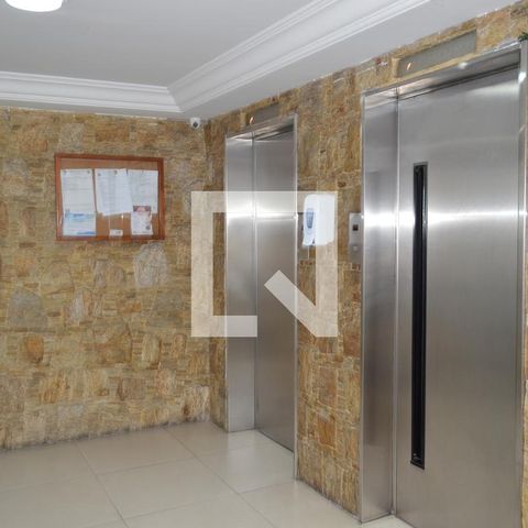 Apartamento à venda com 57m², 2 quartos e 1 vagaElevadores