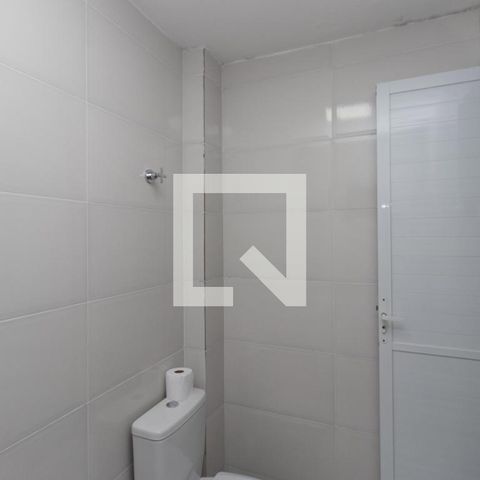 Casa à venda com 119m², 4 quartos e 1 vaga Casa à venda com 119m², 4 quartos e 1 vagaBanheiro de Serviço