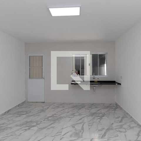 Casa à venda com 119m², 4 quartos e 1 vaga Casa à venda com 119m², 4 quartos e 1 vagaCozinha