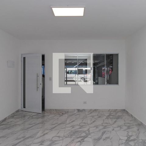 Casa à venda com 119m², 4 quartos e 1 vaga Casa à venda com 119m², 4 quartos e 1 vagaSala