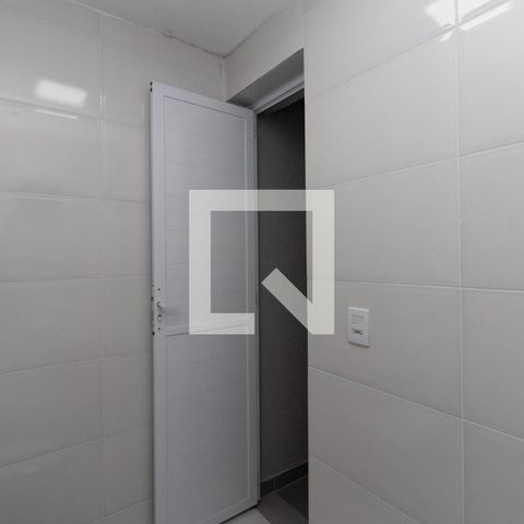 Casa à venda com 119m², 4 quartos e 1 vaga Casa à venda com 119m², 4 quartos e 1 vagaBanheiro de Serviço