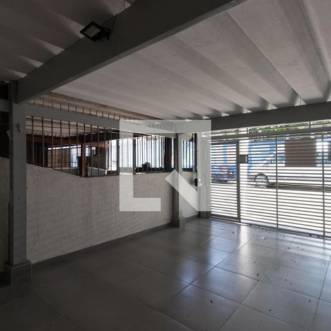 Casa à venda com 119m², 4 quartos e 1 vaga Casa à venda com 119m², 4 quartos e 1 vagaGaragem