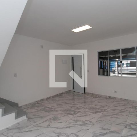 Casa à venda com 119m², 4 quartos e 1 vaga Casa à venda com 119m², 4 quartos e 1 vagaSala