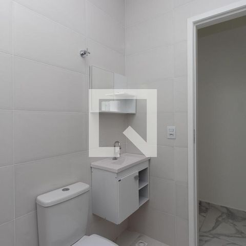 Casa à venda com 119m², 4 quartos e 1 vaga Casa à venda com 119m², 4 quartos e 1 vagaBanheiro Social