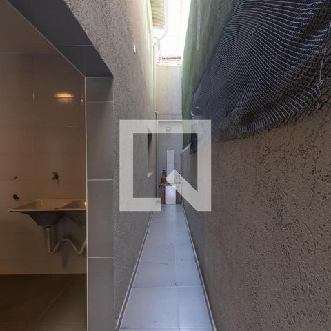 Casa à venda com 119m², 4 quartos e 1 vaga Casa à venda com 119m², 4 quartos e 1 vagaCorredor externo