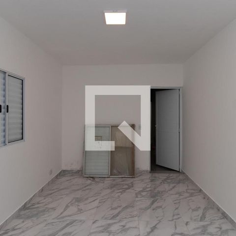 Casa à venda com 119m², 4 quartos e 1 vaga Casa à venda com 119m², 4 quartos e 1 vagaQuarto de Serviço