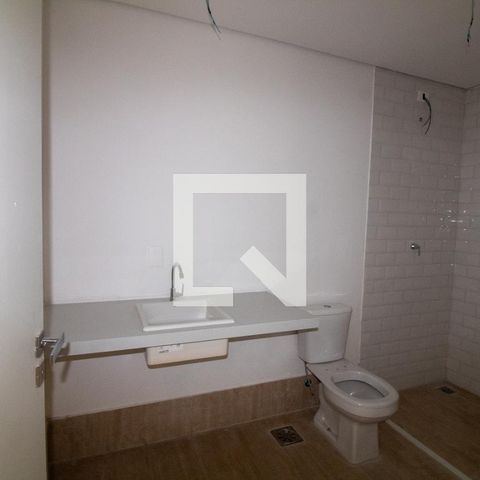 Casa à venda com 854m², 4 quartos e 6 vagas Casa à venda com 854m², 4 quartos e 6 vagasBanheiro da Academia