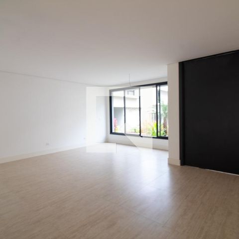 Casa à venda com 854m², 4 quartos e 6 vagas Casa à venda com 854m², 4 quartos e 6 vagasSala 2 / Escritorio
