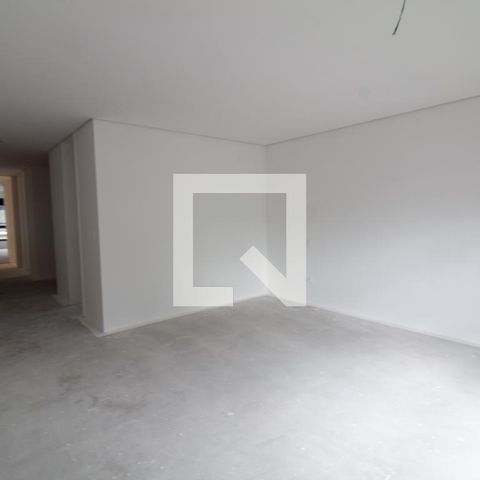 Casa à venda com 854m², 4 quartos e 6 vagas Casa à venda com 854m², 4 quartos e 6 vagasSuíte 4