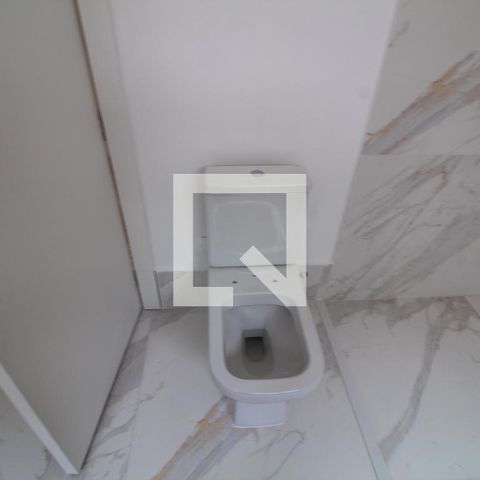Casa à venda com 854m², 4 quartos e 6 vagas Casa à venda com 854m², 4 quartos e 6 vagasBanheiro da Suíte 4 - Senhora