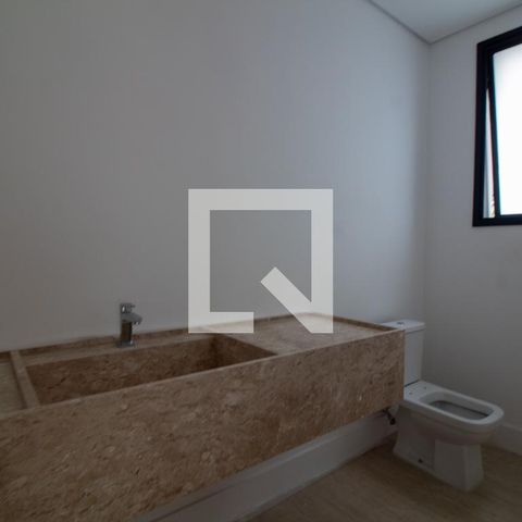 Casa à venda com 854m², 4 quartos e 6 vagas Casa à venda com 854m², 4 quartos e 6 vagasLavabo