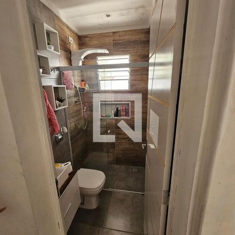 Casa à venda com 125m², 2 quartos e 2 vagas Casa à venda com 125m², 2 quartos e 2 vagasBanheiro