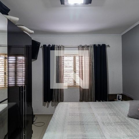 Casa à venda com 120m², 4 quartos e 2 vagas Casa à venda com 120m², 4 quartos e 2 vagasQuarto 1